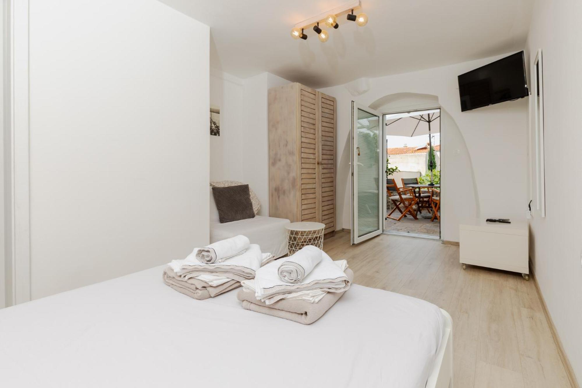 Guest House Otto Punat Exterior photo